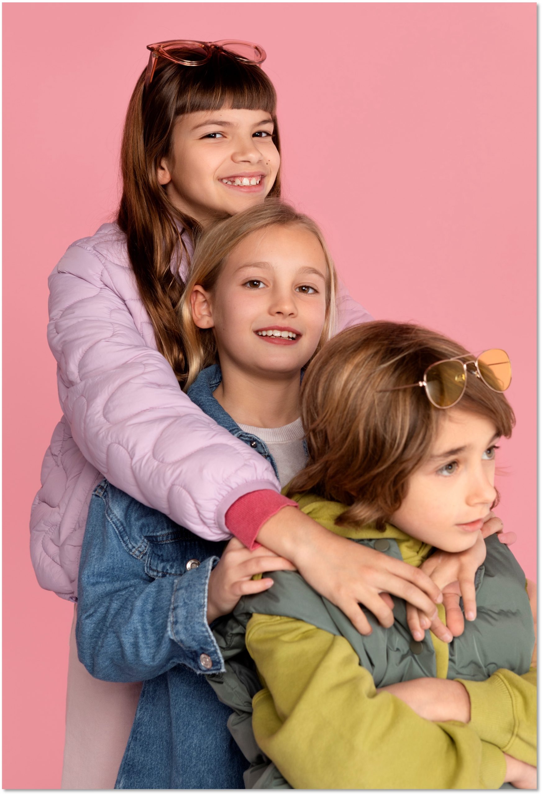 Children between screens, emotions, and independence